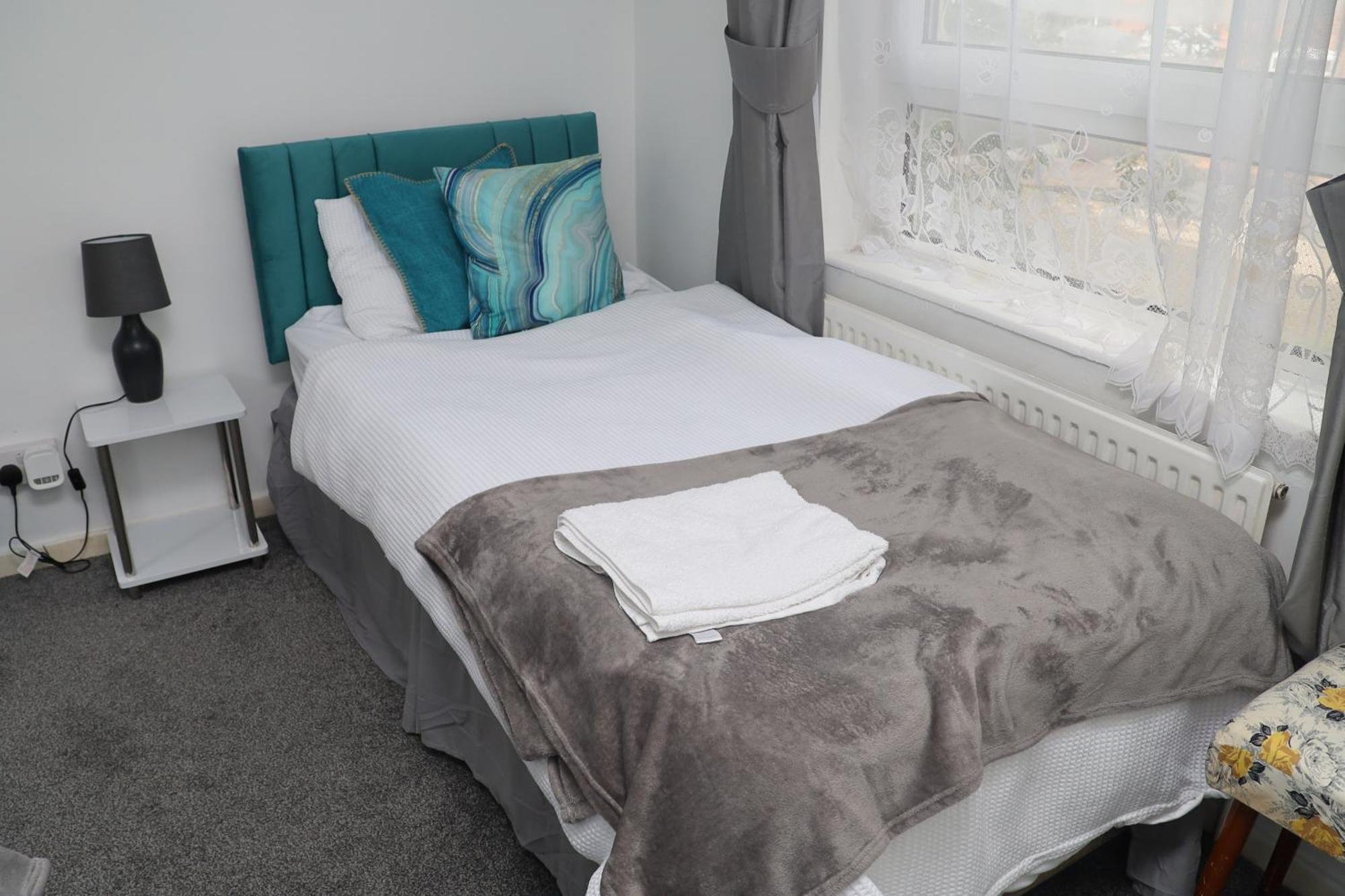 Superb 3 Bedroom Flat In Stafford Zewnętrze zdjęcie