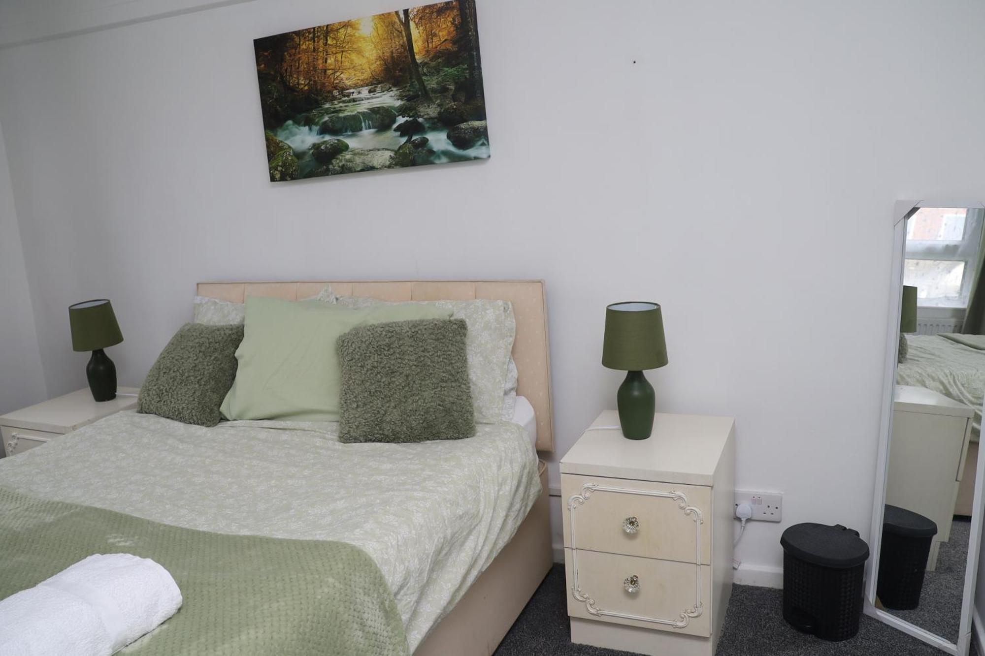 Superb 3 Bedroom Flat In Stafford Zewnętrze zdjęcie